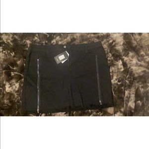 Plus Black Front Zip Mini Skirt